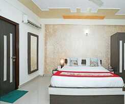 Oyo 11005 Shanti Palace