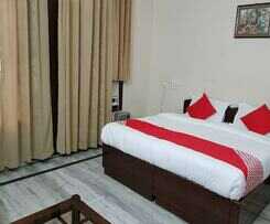 Hotel Oyo 14105 Sai Vihar
