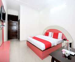 Oyo 12025 Kamal Palace