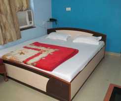 Hotel 1 Br Guest House In Sikar (fe50), By Guesthouser