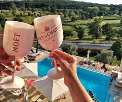 Hotel Adeo