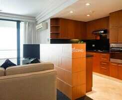 Downtown Retro Serviced Apartment