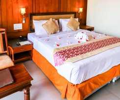 Hotel Poovar Island Resort