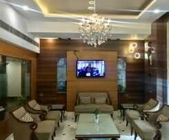 Hotel Leela Grande