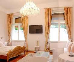 Apartments and Rooms Flowers