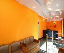 Oyo 9847 Hotel Blue Empire