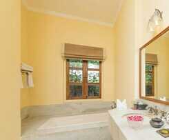 Hotel Dev Vilas