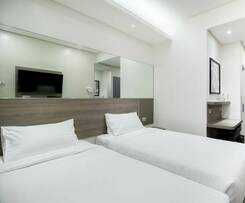 Red Planet Manila Bay