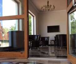  Hotel I Restauracja Belweder