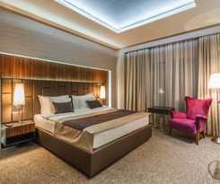 Hotel Sky Blue Hotel & Spa