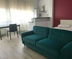  Metropolitan Iassium Luxury Suites