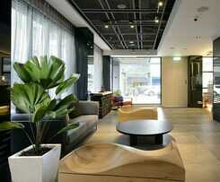 Hommie Inn