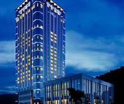 Hotel Wyndham Garden Yuhuan Downtown