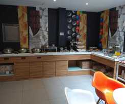 Ibis Shanghai Gubei