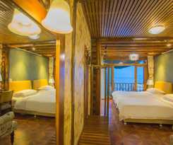 Lugu Lake Love Inn