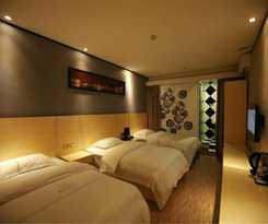24 Tomorrow Hotel