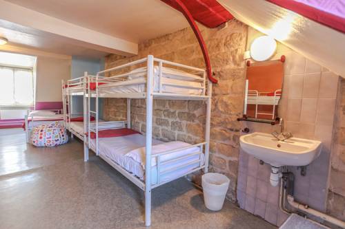 Young & Happy Latin Quarter by Hiphophostels