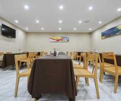  Jinjiang Metropolo Hotels (Shanghai Hongqiao Airport Wuzhong Road Branch)