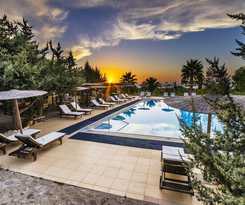 Hotel The Small Village