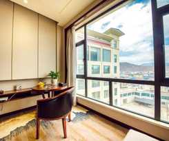 Hotel Shangri-la Moonlight International