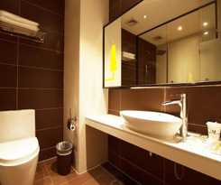 Hotel Iu Yuncheng Tiaoshan Street High-speed Rail