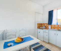  Antomar Apartments And Studios