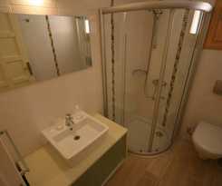  Hotel Begonvil