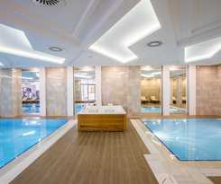  Karpalas City Hotel and Spa