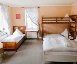 Landhotel Airport Inn