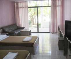 Hotel Cha-am Royal Beach