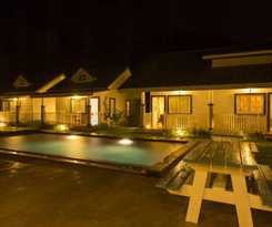 Suksompong Resort