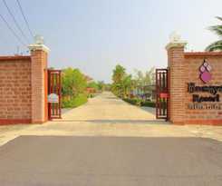  Busaya Resort & Cuisine