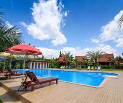 Hotel Lamphurai Riverside Resort and Spa