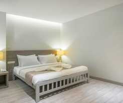 De Centro Bangkok Hotel
