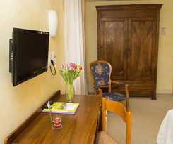 Hotel Logis H&ocirc;tel Etchema&iuml;t&eacute;