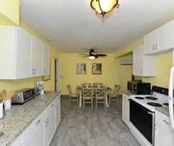 Siesta Key Palms Resort