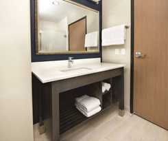 La Quinta Inn & Suites Branson - Hollister
