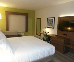Holiday Inn Express and Suites Brentwood, An Ihg