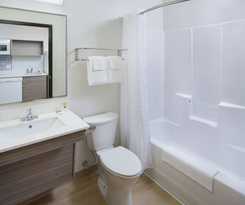 Woodspring Suites Seattle Everett