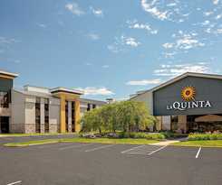 Hotel La Quinta Inn and Suites By Wyndham Detroit Metro Airport