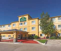 Hotel Baymont by Wyndham Henderson-Northeast Denver