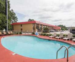  Travelodge by Wyndham Savannah Area/Richmond Hill 