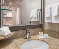 Courtyard By Marriott Richmond/berkeley