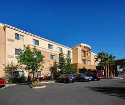 Hotel Courtyard Merced