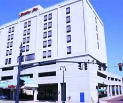 Hampton Inn Massillon