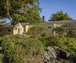 Hotel The Mendocino and Garden Suites
