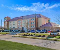Hotel La Quinta by Wyndham Indianapolis Airport Plainfield 