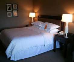 Wyndham Omaha / West Dodge