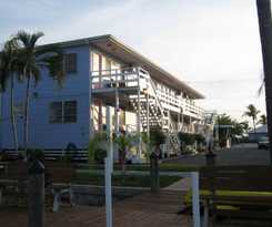 Hotel The Holiday Court Villas And Suites