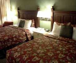 Hotel Pike's Waterfront Lodge